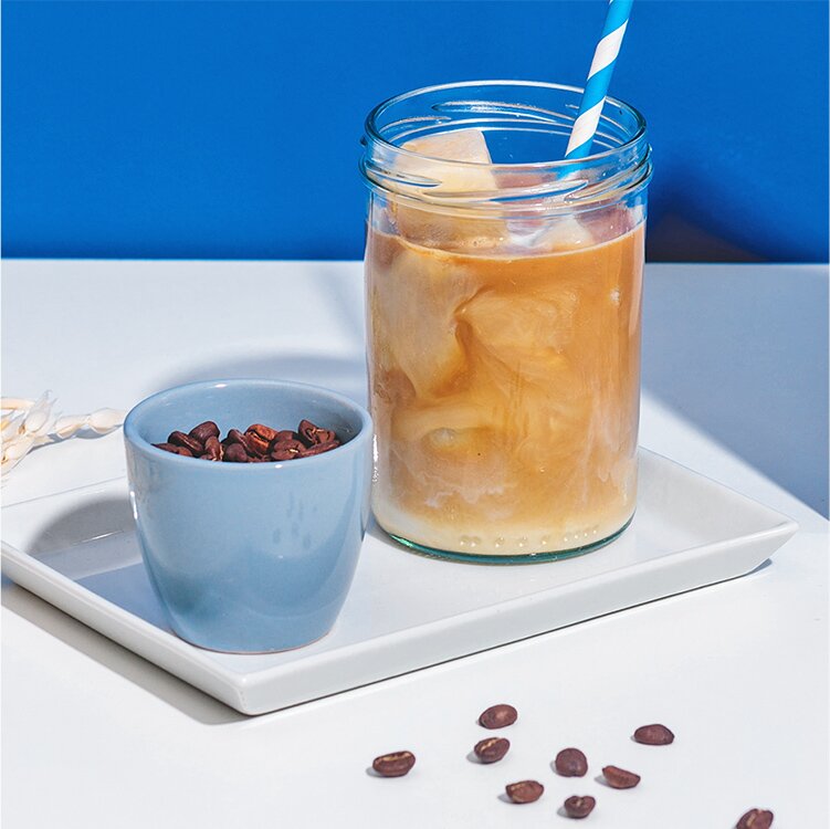 Eiskaffee mit leckeren Hafer Nilk Eiswürfeln 