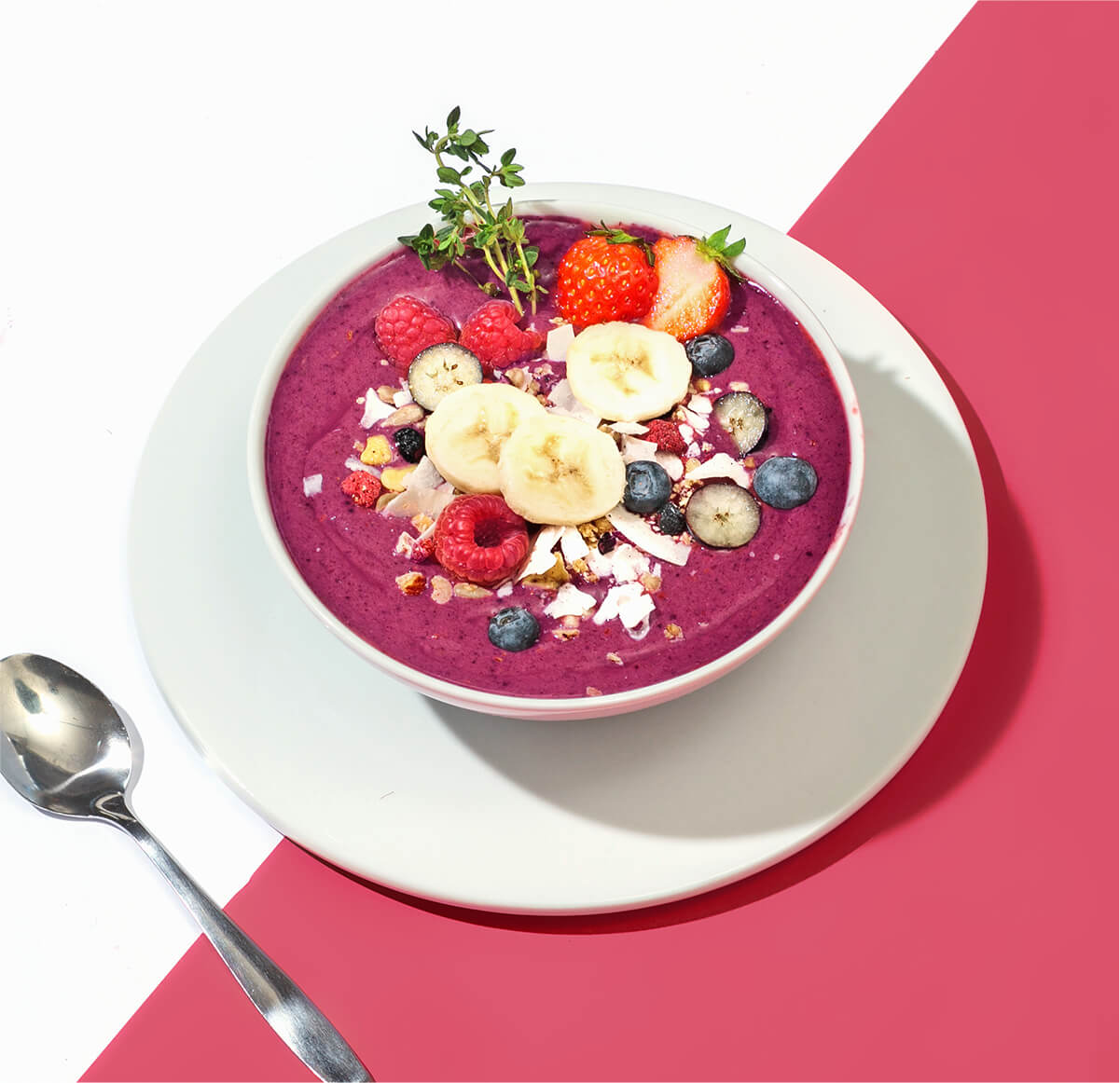 Acai Smoothie Bowl mit Cashew Nilk
