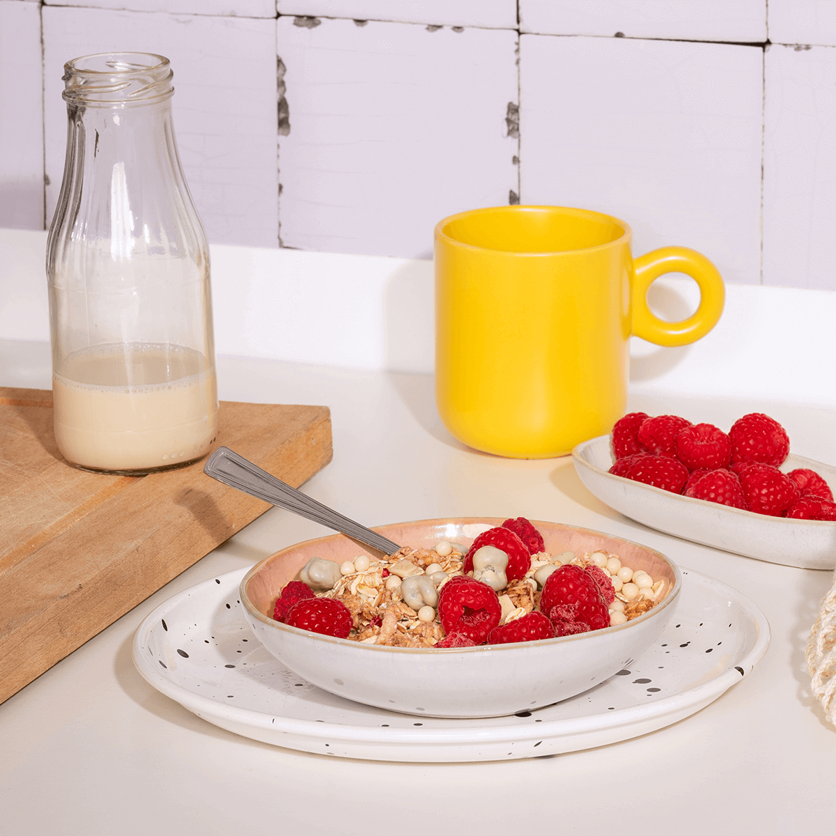 slider04-berry-white-choc.png