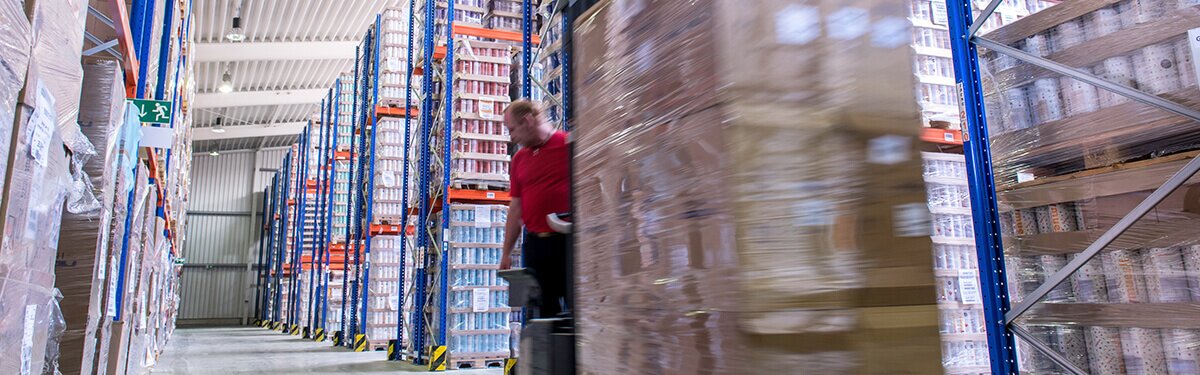 logistikpartner-startmood-mm-lager-1col(2).jpg