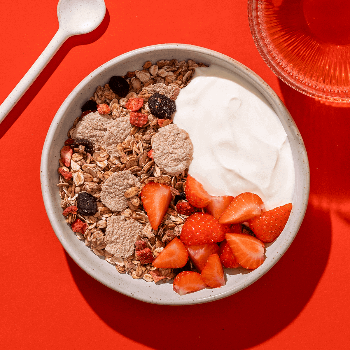 article01-granola-deluxe.png