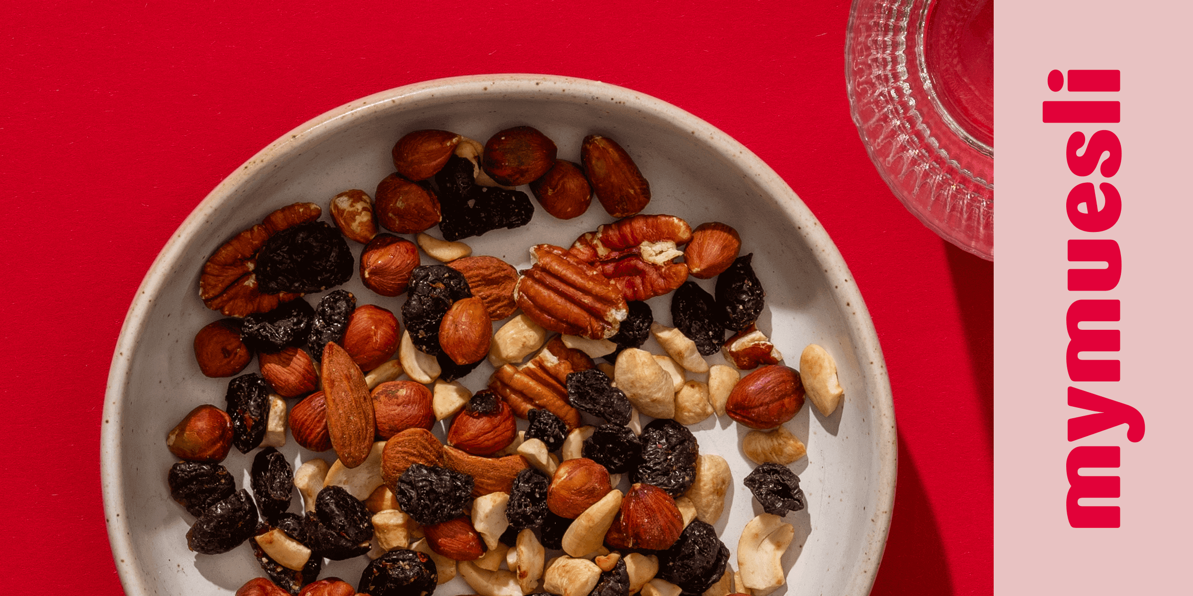 article02-snackmix-cashew-cranberry.png