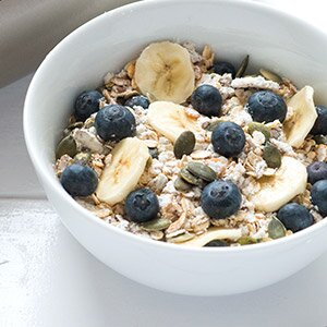 Im Proteinmüsli sind viele Eiweiße vorhanden - ideal nach dem Training zum Aufbau und dem Erhalt der Muskeln